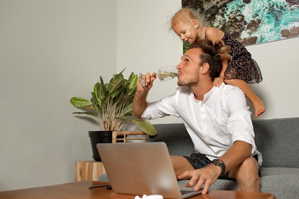 Balancing Fatherhood & Career Goals: Work-Life Tips by Dadconnect